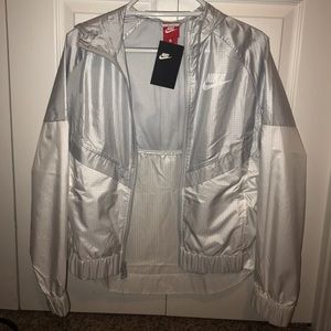 NIKE Silver and White Windbreaker